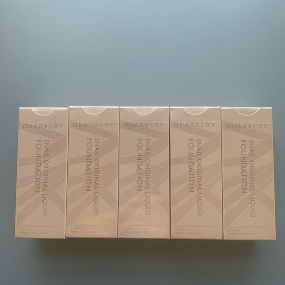 5 x Snail Liquid Moisturizing Holding Foundation Walnut 201MD NWT - Picture 2 of 8